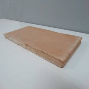 Baldosa de barro manual  10x30x1,6 cm