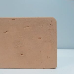 Baldosa de barro manual  7,5x30x2 cm