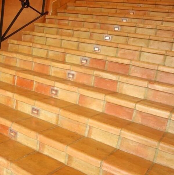 Peldaño de barro cocido 25×34 cm