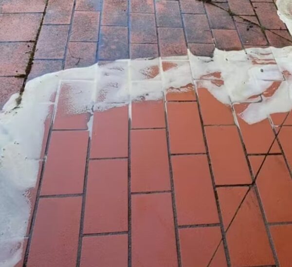 Limpiador de pavimentos exteriores